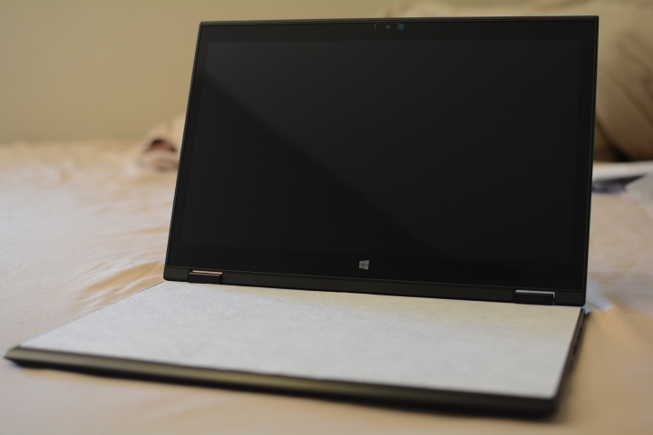 【開箱】Lenovo Lavie Z 360(HZ750) 開箱