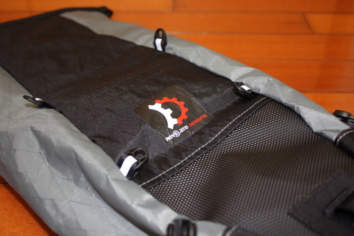 【新裝備入手】Revelate Designs Pika 超大型座墊包