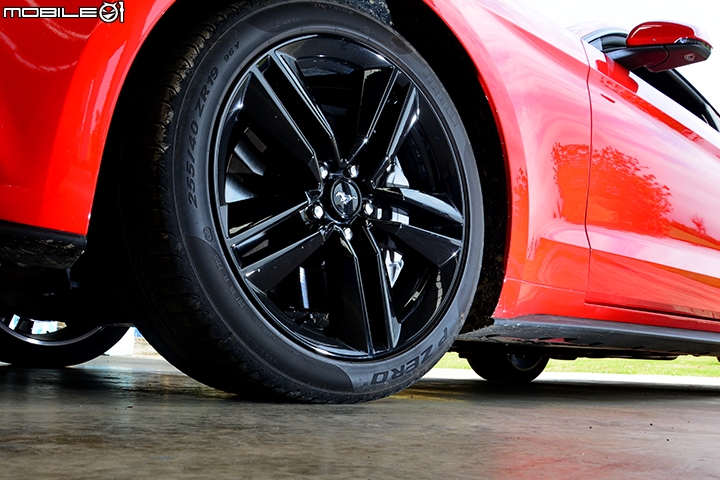 不要溫馴走入那良夜 Ford Mustang 2.3 EcoBoost