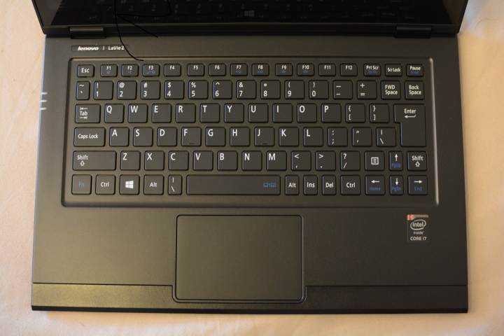 【開箱】Lenovo Lavie Z 360(HZ750) 開箱