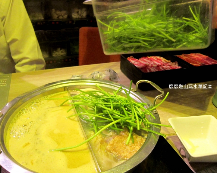 中壢SOGO~銀湯匙泰式火鍋吃到飽