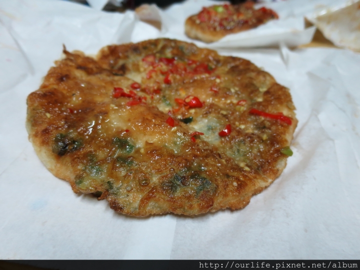 台中北區.真材實料的爆料葱油餅/豬肉饀餅@無名家(口常)葱油餅