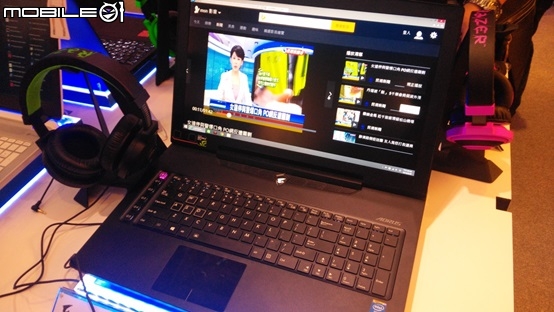 電競世界我也能加入, 三萬元左右的CP王 GIGABYTE P15F V3