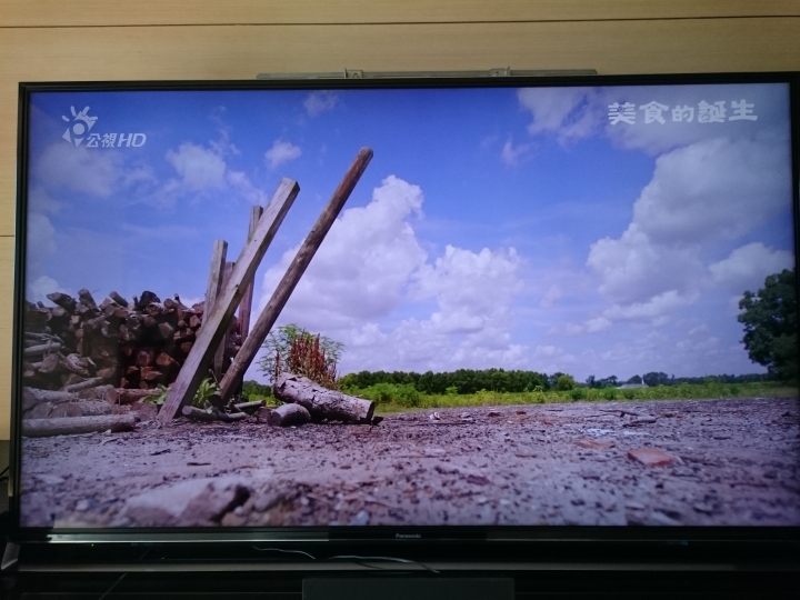 Panasonic 58AX800W 一個人開箱組裝