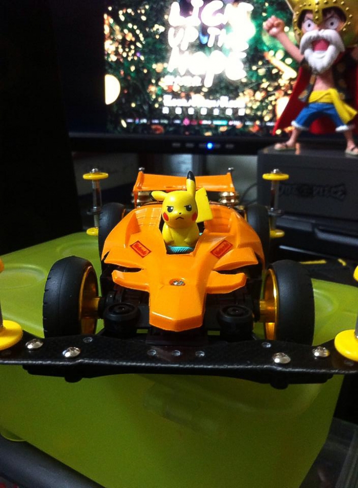 四驅車之皮卡丘賣萌號
