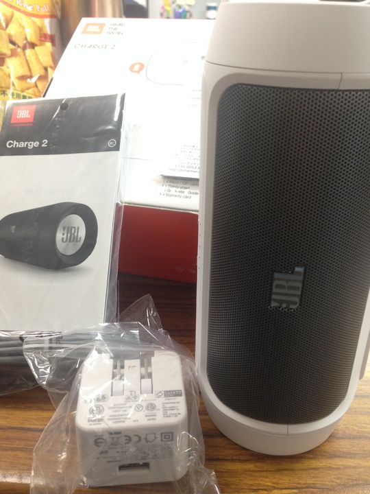 夢幻逸品之露營好幫手-JBL CHARGE2
