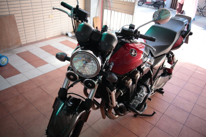 2015 CB1300 SF 限量版開箱