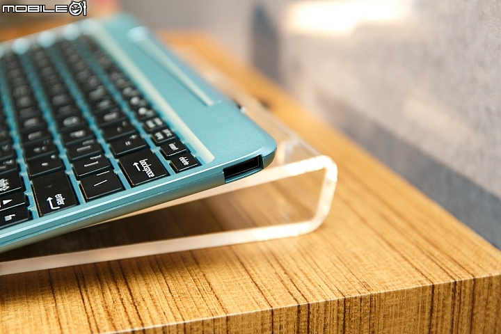 【COMPUTEX 2015】ASUS 展出全新 Zen AiO 電腦與 T100HA 變形筆電