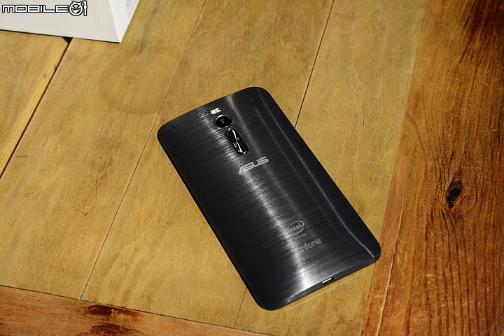 規格堪比筆電的手機 ASUS ZenFone 2 ZE551ML 4G/128G傲世黑開箱
