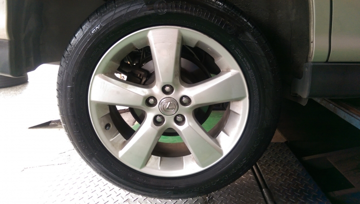 Continental CSC5 SUV 235 55 R18