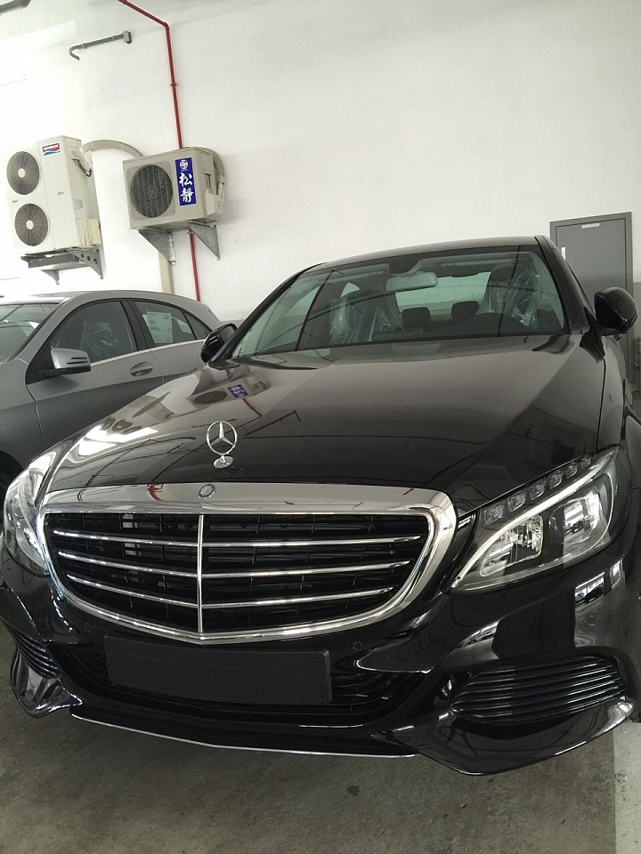 終於輪我開箱了..C200 Exclusive Blutec