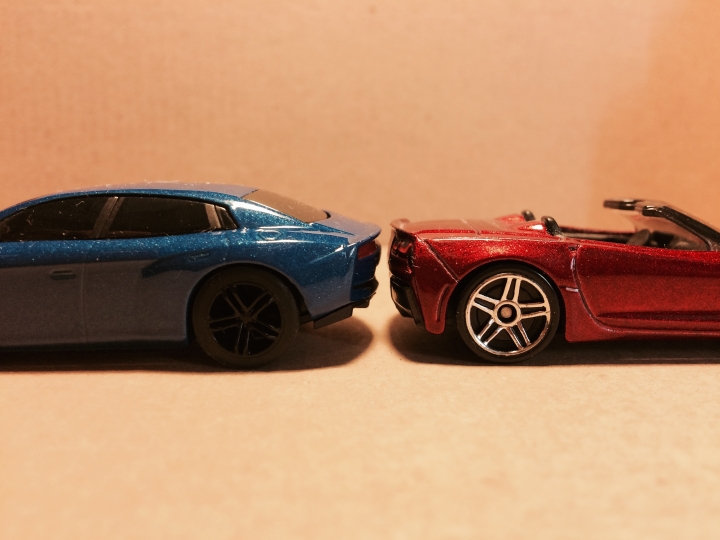 7-11 Lamborghini 藍寶堅尼 金屬模型開箱上色分享文 ft. Ferrari (圖多慎入)(更新huracan)