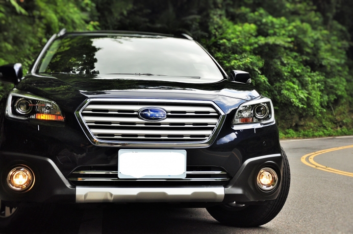 開箱文 2015 outback 深海藍