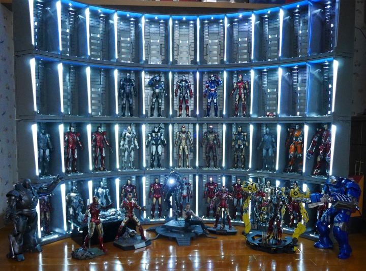 {很多圖} 多個鋼鐵人開箱!!! (有hot toys 黑色馬克7 有鋼鐵狂鞭 有馬克43 有超級自改鋼鐵人 有sideshow 1:1胸像)