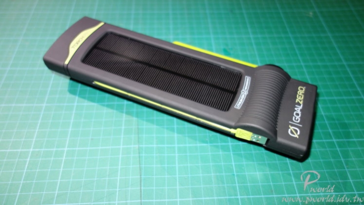 GOALZERO 太陽能充電手電筒