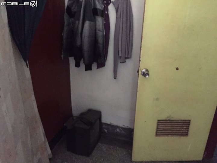 (0706地板拋光)舊屋大改造 工業風loft DIY 鐵水管床 手工文化石 仿清水模 穀倉門(含軌道) 拉花水泥地板 水泥雕花 獻醜進行中 夢想的微型背包客棧 圖多慎入!!