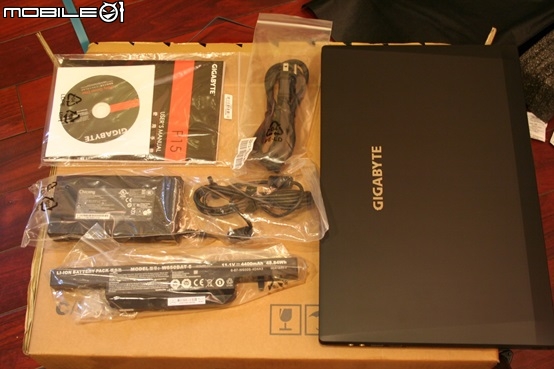 電競世界我也能加入, 三萬元左右的CP王 GIGABYTE P15F V3
