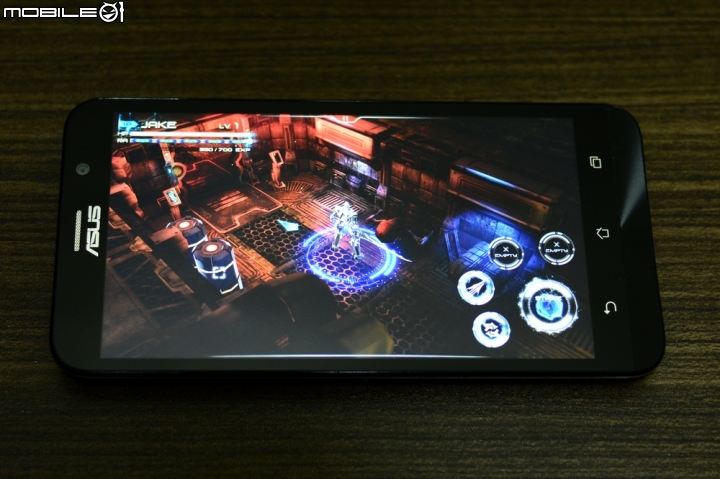 炫耀金ASUS Zenfone 2 ZE551ML 4G/64G版略高調入手開箱