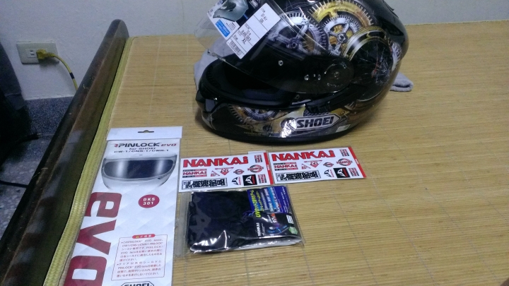 【開箱】Shoei ─ GT-Air Cog