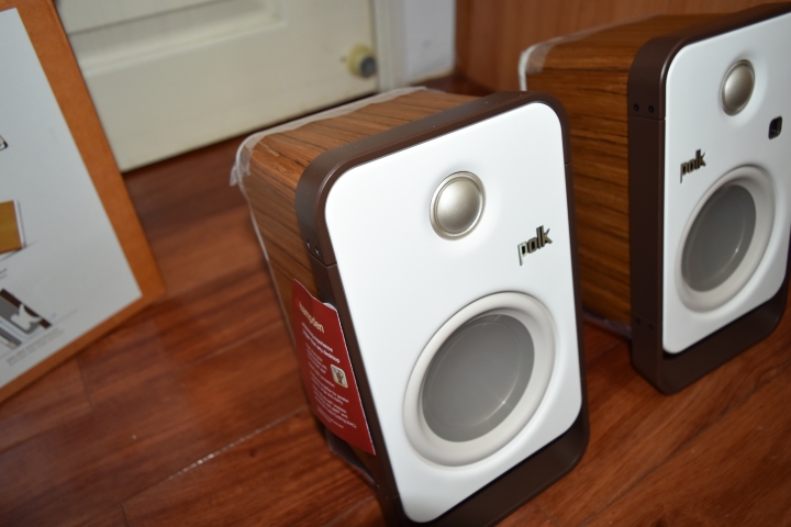 Polk Audio Hampden 桌上型喇叭開箱