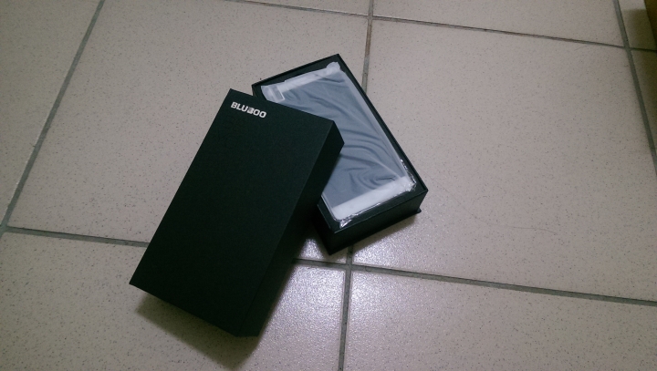 Bluboo x550 超大電池(5300mAH) - 台灣首發開箱啦!