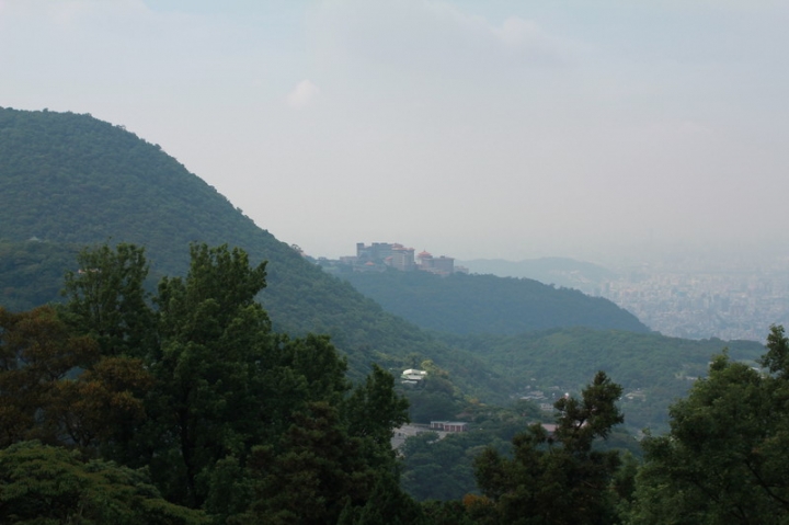終於來到傳說中的陽明山屋
