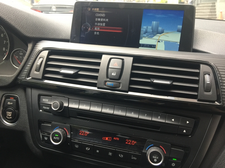 318D 升級 NBT+ M3儀表板 + 哈曼音響.... 等等等