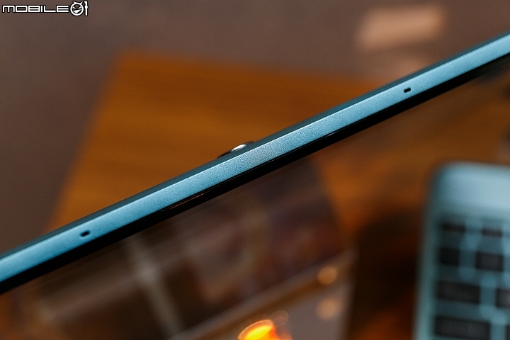 【COMPUTEX 2015】ASUS 展出全新 Zen AiO 電腦與 T100HA 變形筆電