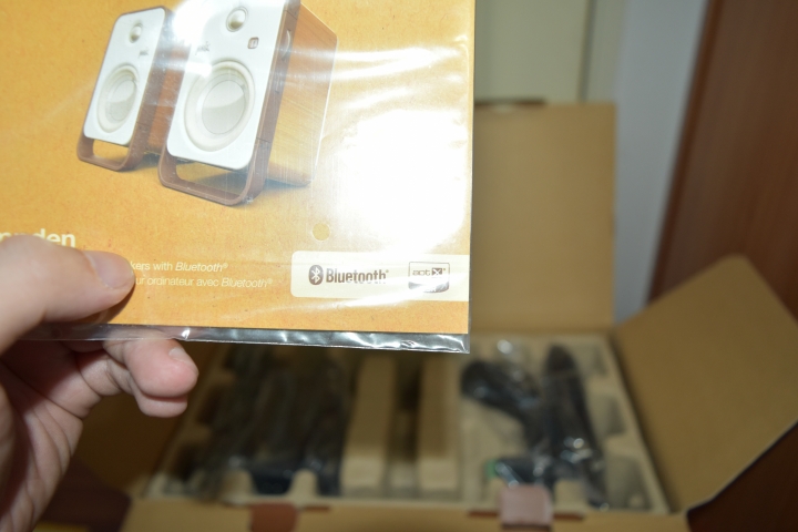Polk Audio Hampden 桌上型喇叭開箱