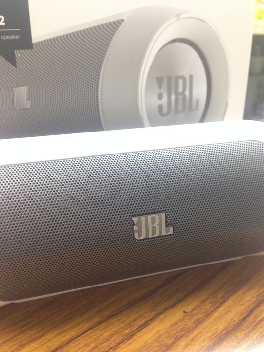 夢幻逸品之露營好幫手-JBL CHARGE2