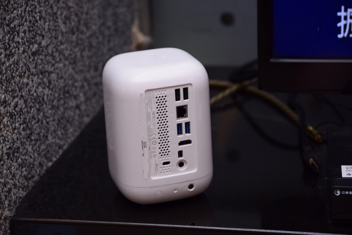 01首發(吧?) Acer RL85膠囊機開箱