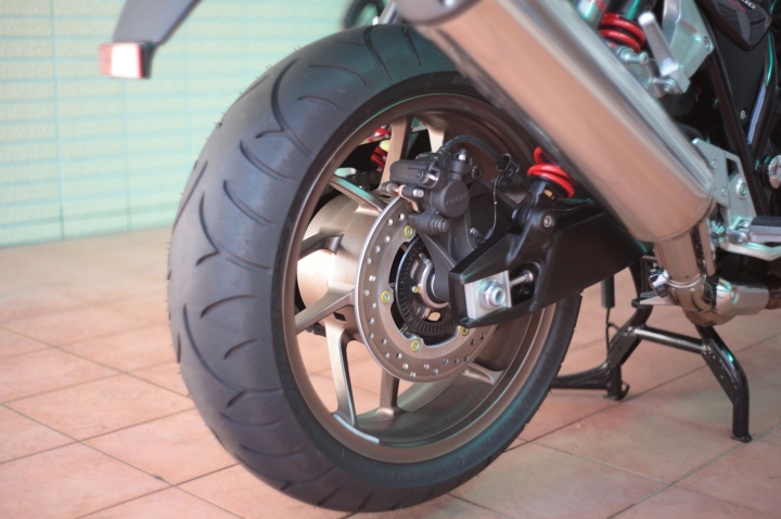 2015 CB1300 SF 限量版開箱