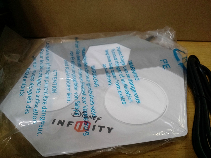 PS4 Disney Infinity 2.0主程式與猛毒公仔開箱分享~
