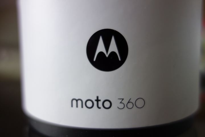 Moto 360 黑色皮質錶帶款 極簡單開箱