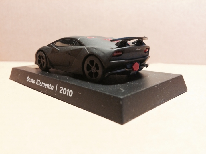 7-11 Lamborghini 藍寶堅尼 金屬模型開箱上色分享文 ft. Ferrari (圖多慎入)(更新huracan)
