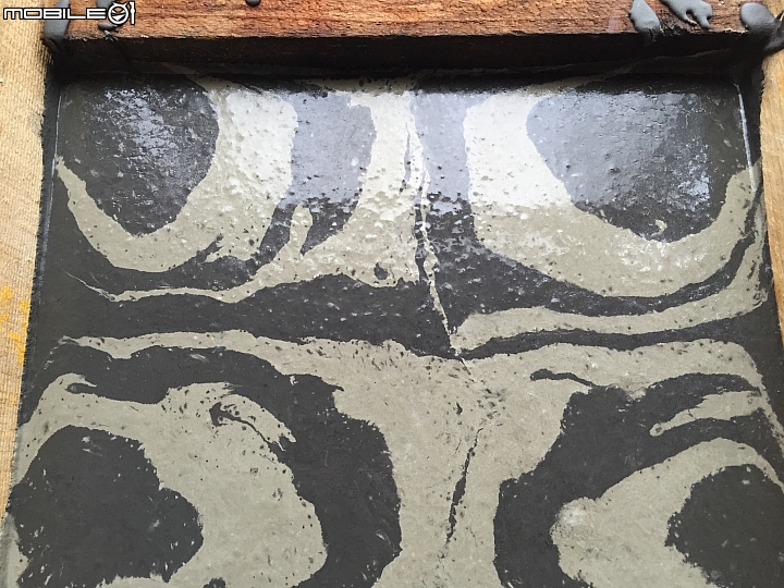 (0706地板拋光)舊屋大改造 工業風loft DIY 鐵水管床 手工文化石 仿清水模 穀倉門(含軌道) 拉花水泥地板 水泥雕花 獻醜進行中 夢想的微型背包客棧 圖多慎入!!