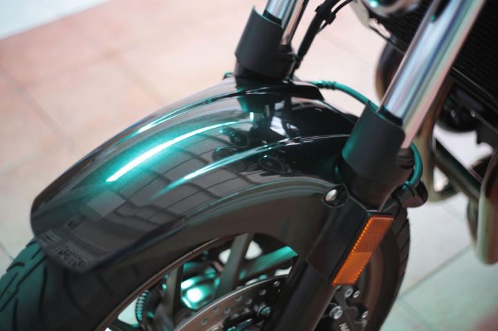 2015 CB1300 SF 限量版開箱