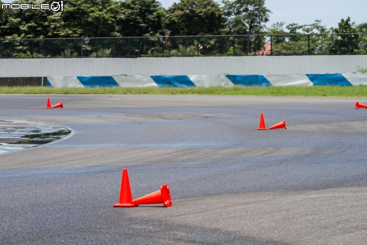 引爆駕馭熱情 2015 BMW M-Power Day大鵬灣賽道體驗
