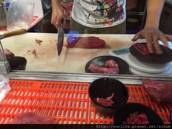 台中西屯.價平味美吃好撐的溫體牛肉鍋@那隻牛溫體牛肉涮涮鍋