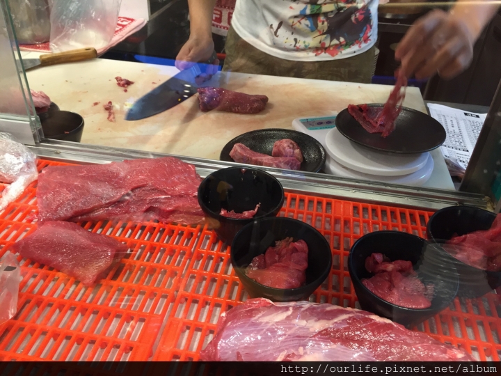 台中西屯.價平味美吃好撐的溫體牛肉鍋@那隻牛溫體牛肉涮涮鍋