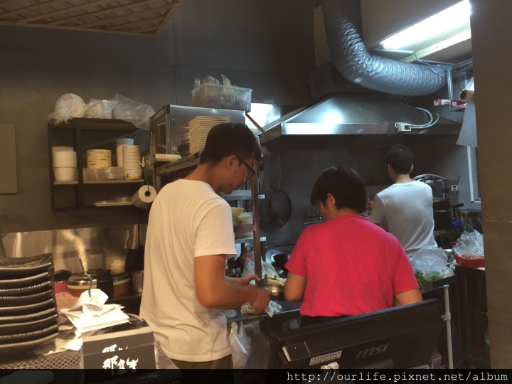 台中西屯.價平味美吃好撐的溫體牛肉鍋@那隻牛溫體牛肉涮涮鍋