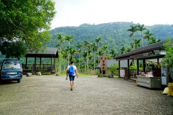 ▌嘉義梅山‧旅遊景點 ▌魅力無法擋的穿瀑奇景【竹坑溪步道龍宮瀑布、雷音瀑布】