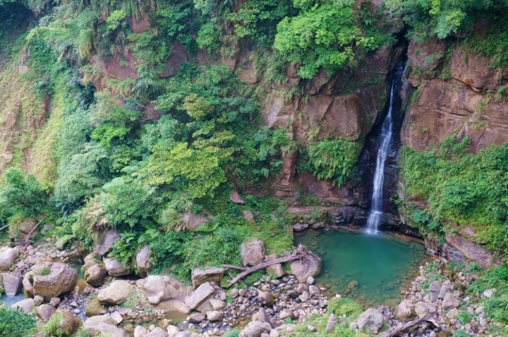 ▌嘉義梅山‧旅遊景點 ▌魅力無法擋的穿瀑奇景【竹坑溪步道龍宮瀑布、雷音瀑布】