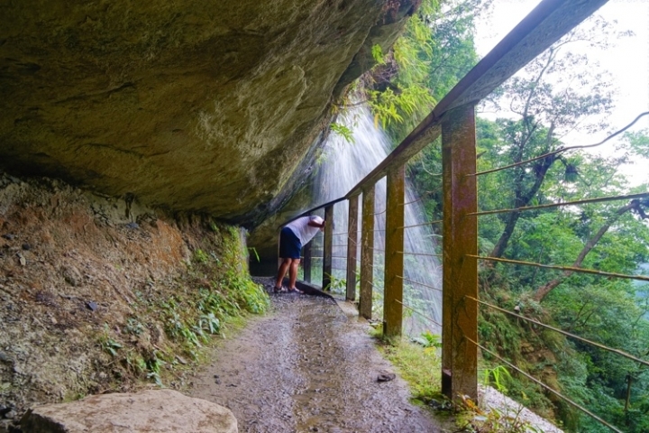 ▌嘉義梅山‧旅遊景點 ▌魅力無法擋的穿瀑奇景【竹坑溪步道龍宮瀑布、雷音瀑布】