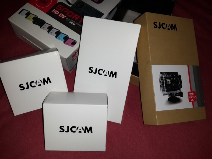 【首開】SJCAM SJ4000 Plus 開箱文((紅色機))......停更