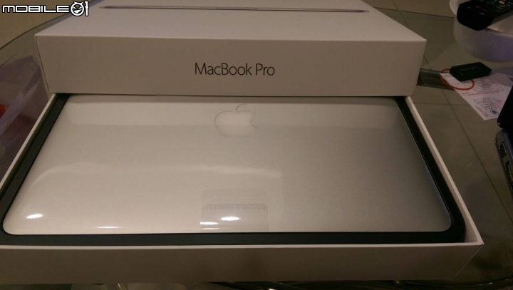 2015 Macbook pro 開箱惹:)