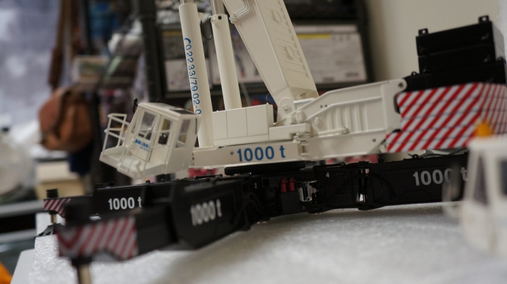 1/50 YCC Gottwald AMK 1000 BREUER圖裝 開箱
