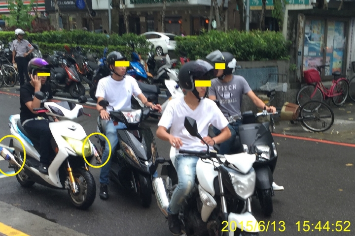 耍小聰明亂停車~看看警察如何處理~開單?不開單?~身心障礙專用停車位