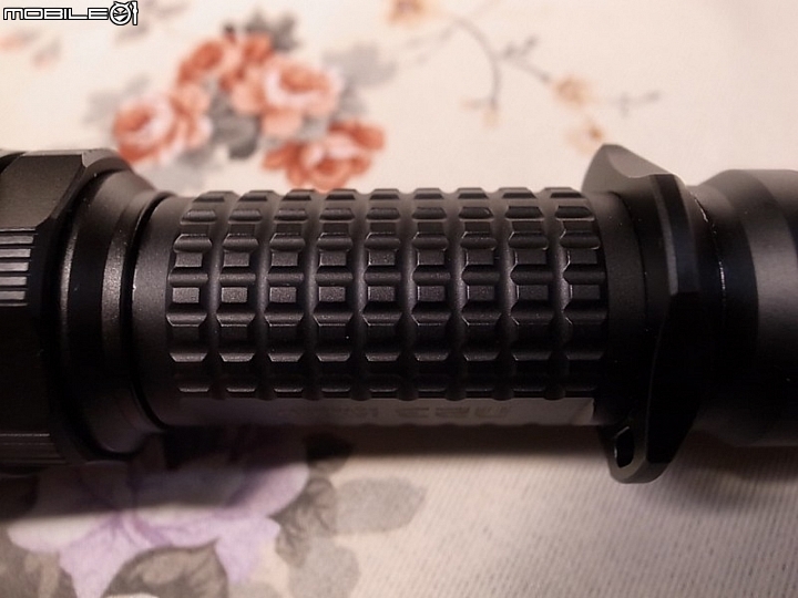 OLIGHT 戰術小光劍 M23 JAVELOT & 高容量隨充小直筒 S30R BATON II