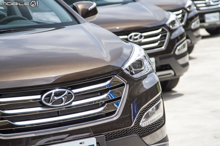 新增入門選擇 Hyundai SantaFe 2.4 GDi